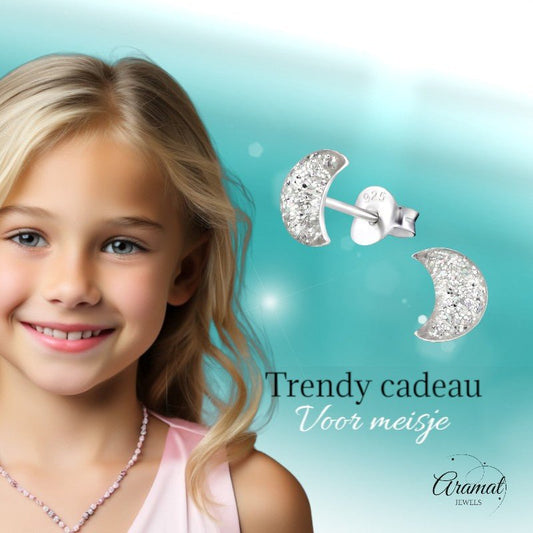 925 Zilveren Kinderoorbellen Transparante Glitter Maan 6x3mm - Aramat Jewels - Oorbellen - cadeautip