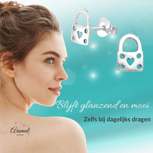 Hartvormige Zilveren Oorbellen - Aramat Jewels - Oorbellen - cadeautip