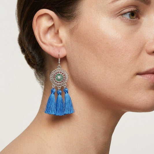 Boucles d'oreilles bohèmes d'été à pompons bleus 75 mm