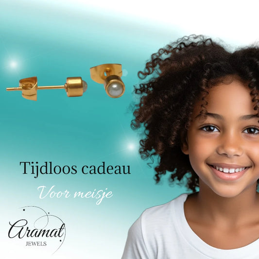 Stud Earrings – Steel Pearl Light Green Gold Colored (4mm)