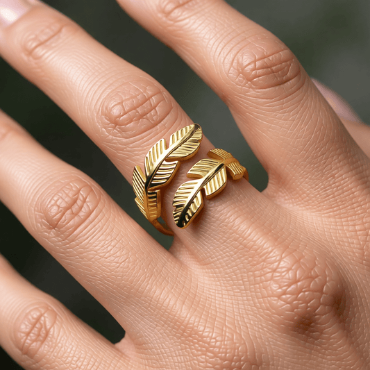 RVS Damesring Verstelbaar – Brede Open Veertjesvorm – 15 mm - Aramat Jewels - Ringen - cadeautip