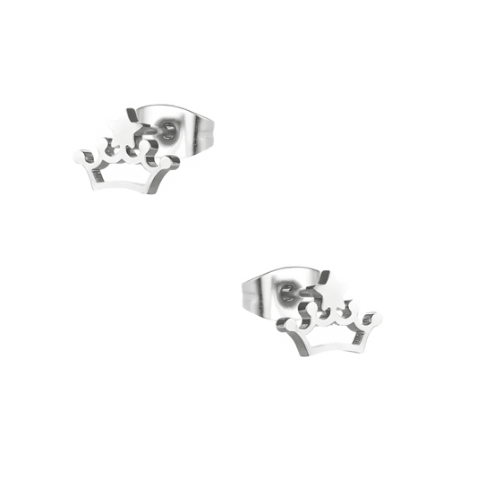 Zilveren kroonvormige oorbellen met een eenvoudig tiara-ontwerp.