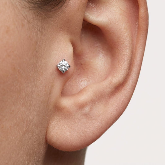 Tragus Helix Piercing – Zilverkleur – Transparant Zirkonia (4mm) - Aramat Jewels - Piercings - cadeautip
