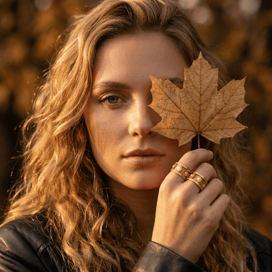 Verstelbare RVS Ring met Emaille Bloemen - Goudkleur (7 mm) - Aramat Jewels - Ringen - cadeautip