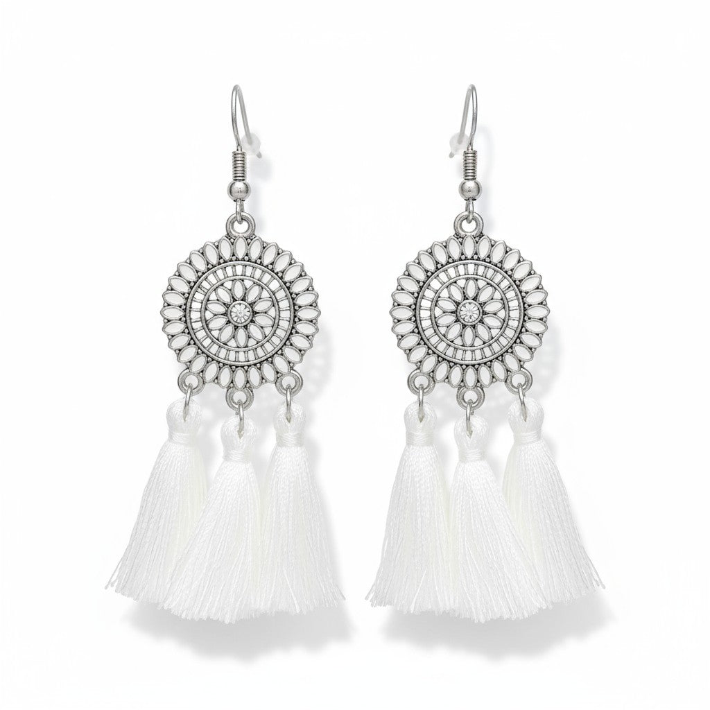 Festival oorhangers wit met kwastjes, boho stijl, 75x21mm, tijdloze zomerse oorbellen met emaille