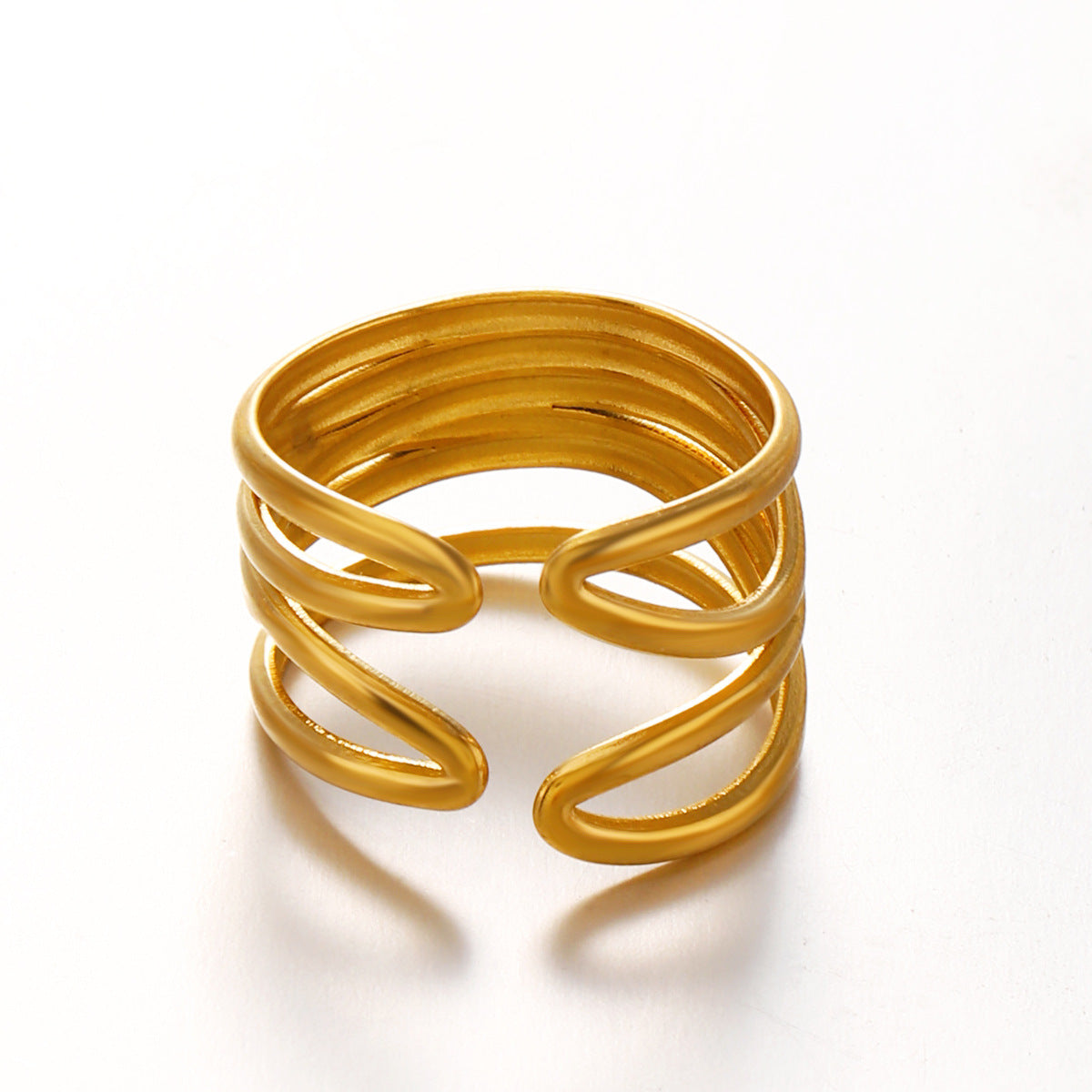 Brede One Size Ring RVS met Modern Lijnenspel (14 mm)