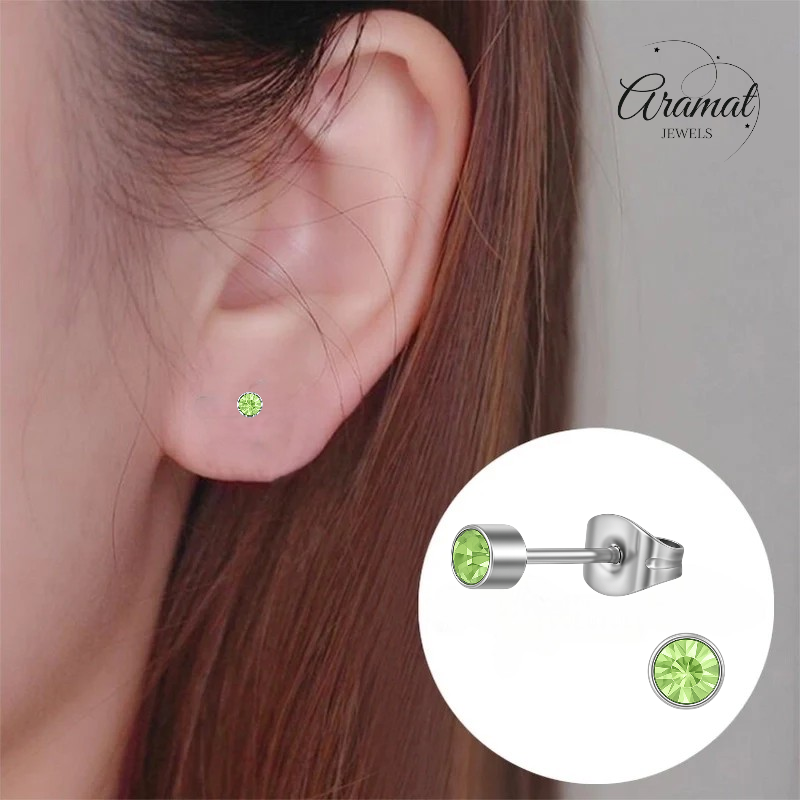 Light green crystal stud earrings – 4mm silver stainless steel