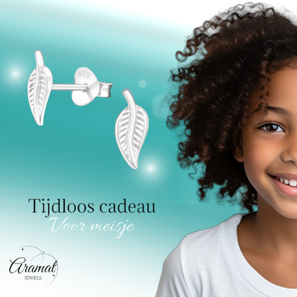 Silver Leaf Earrings – 9x4mm