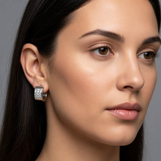 Boucles d'oreilles créoles mini Huggie en acier inoxydable, 2 rangées de cristaux, couleur argentée, 13 mm - Femme/Enfant