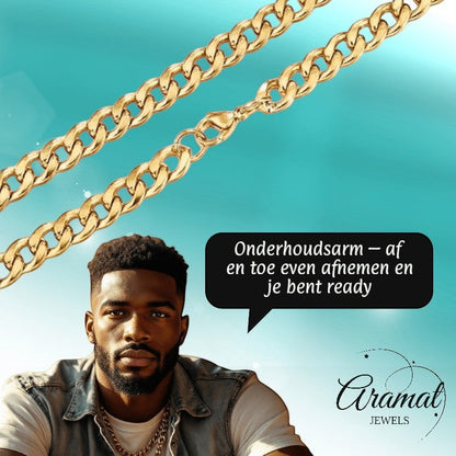 Aramat Jewels goudkleurige RVS gourmet ketting van 2mm breed gedragen door een man met een spijkerjasje