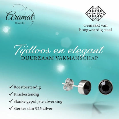 Aramat Jewels zilverkleurige oorstekers met een 8mm zwart kristal, gemaakt van roestvrij staal.