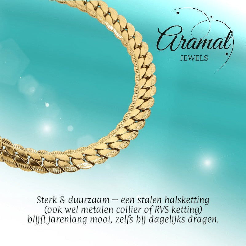 Aramat Jewels goudkleurige platte gourmet ketting van 5mm breed roestvrij staal met een stijlvolle bewerkte rand.