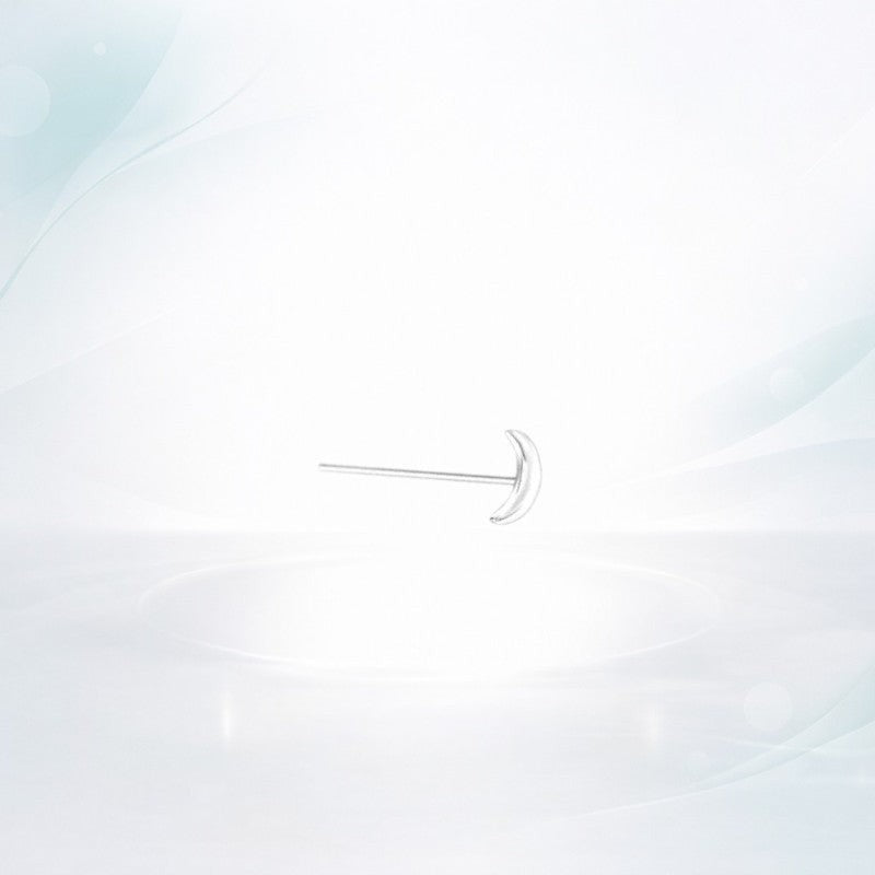 Aramat Jewels sterling silver nose stud with a 4x2mm crescent moon charm.