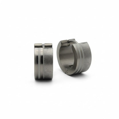 Aramat Jewels silver-tone stainless steel hoop earrings with sandblasted and polished striped finish, 13mm