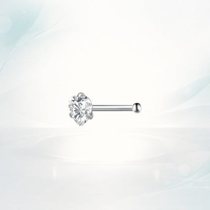 Aramat Jewels stalen neuspiercing met een hartvormige transparante zirkonia steen en een recht staafje in zilverkleur.