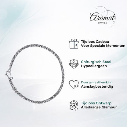 Zilverkleurige Aramat Jewels vossenstaart armband van RVS met 3mm schakels, elegant en tijdloos design.