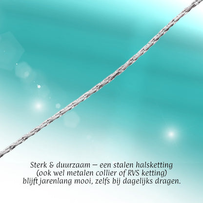 Aramat Jewels zilverkleurige slangenketting van roestvrij staal met een verfijnde en duurzame schakelstructuur.