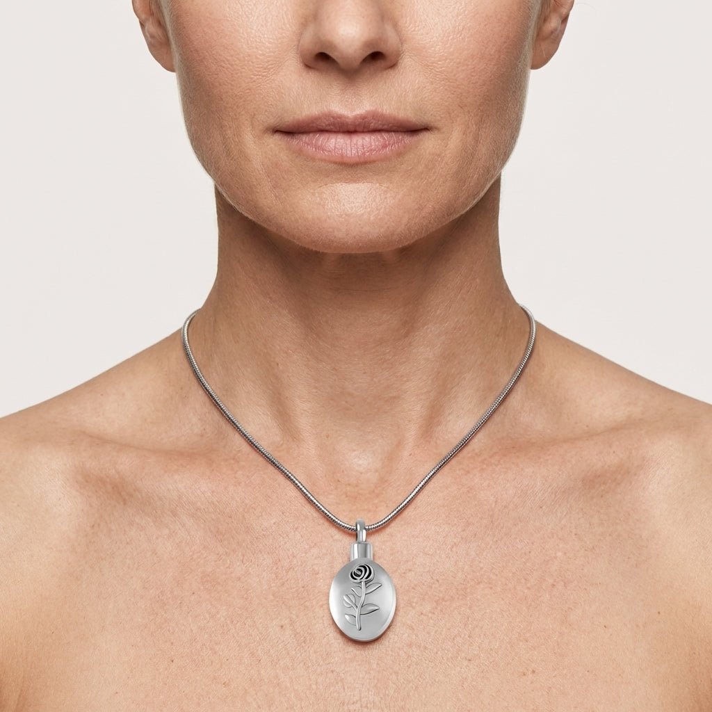 Ashanger Ovaal met Roos - Zilverkleurig RVS - Aramat Jewels - Gedenkhangers - cadeautip