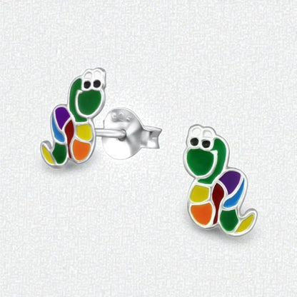 Betoverende Zilveren Slangen Oorbellen – Regenboogkleurig Emaille – 9x6mm - Aramat Jewels - Oorbellen - cadeautip
