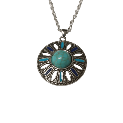Een halsketting met een turkooizen steen in het midden