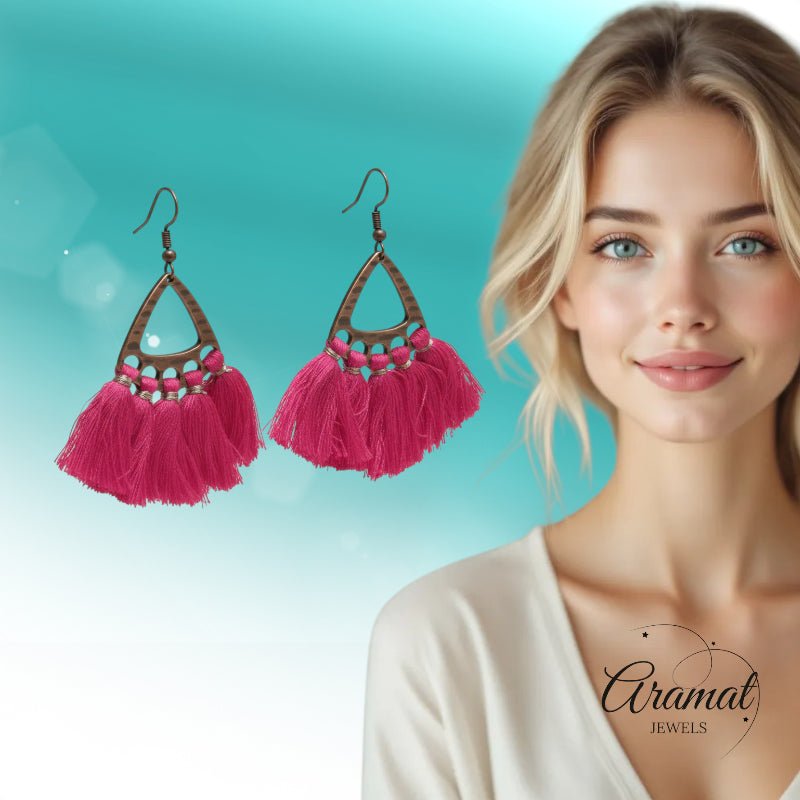 Boho Oorhangers Kwastjes Fel Roze 55x30mm - Aramat Jewels - Oorbellen - cadeautip