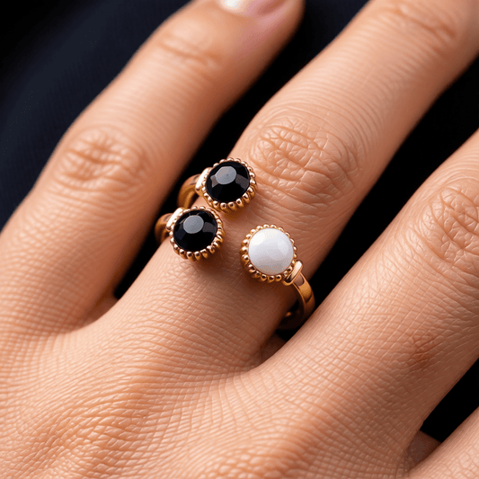 Brede One Size Ring Goudkleurig RVS met Drie Emaille Cirkels (13 mm) - Aramat Jewels - Ringen - cadeautip