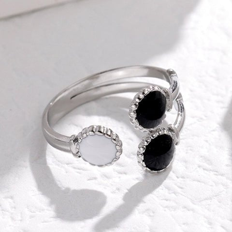 Brede One Size Ring Goudkleurig RVS met Drie Emaille Cirkels (13 mm) - Aramat Jewels - Ringen - cadeautip
