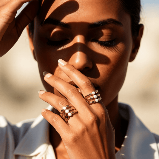 Brede Verstelbare Ring met 3 Emaille Cirkels - Goudkleurig RVS - Aramat Jewels - Ringen - cadeautip