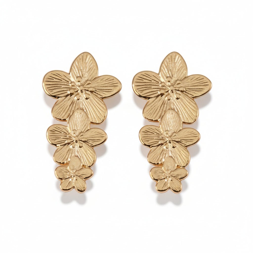 Goudkleurige Bloemen Oorstekers 42x22mm - Statement - Aramat Jewels - RVS Sieraden - Oorbellen - cadeautip