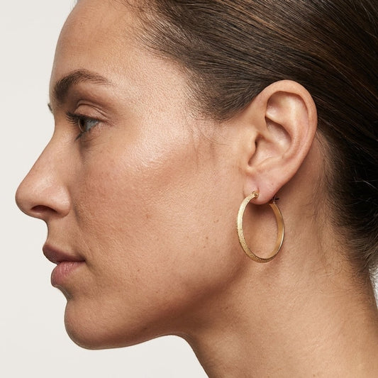 Goudkleurige Matte RVS Oorringen Sandblasted - 32 mm - Aramat Jewels - Oorringen - cadeautip