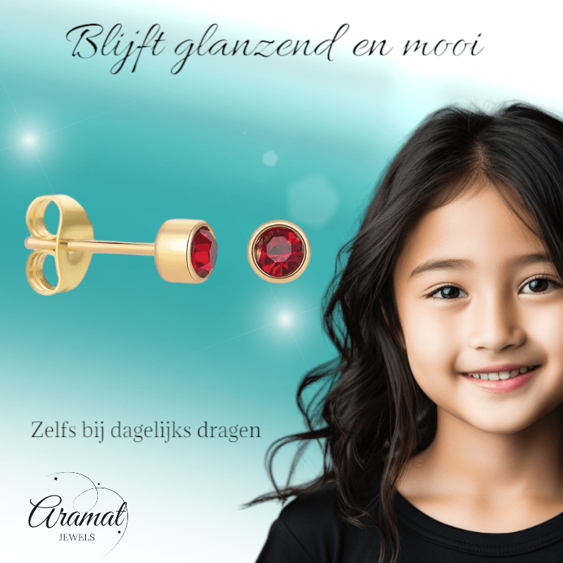 Goudkleurige Oorstekers 4mm - Rood Kristal - oor4609 - Oorbellen kopen# - 4mm - alles - cadeau