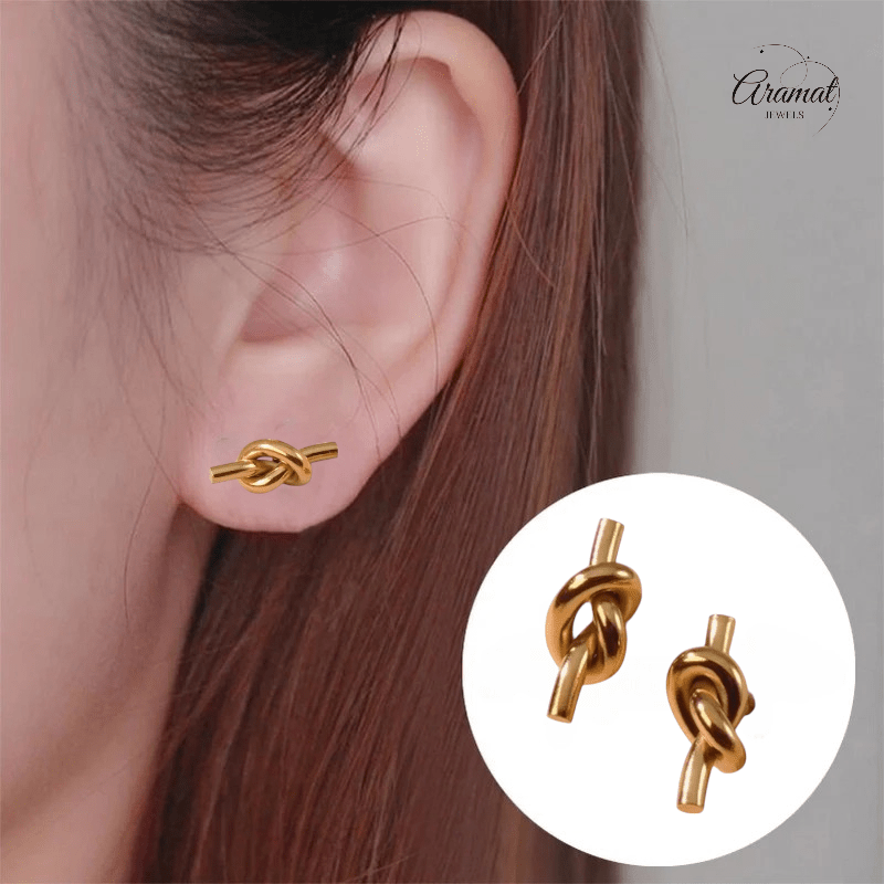 Goudkleurige Oorstekers met Knoop – 14x5,5mm RVS - oor6352 - 557085 - Oorbellen kopen# - 14mm - alles - cadeau