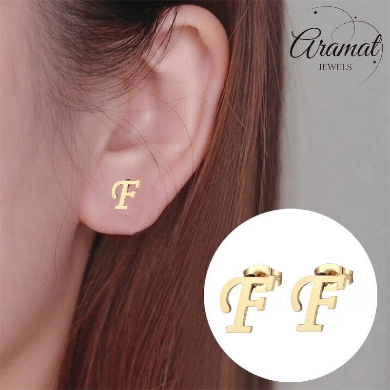 Goudkleurige RVS oorstekers Letter F - Aramat Jewels - Oorbellen - cadeautip