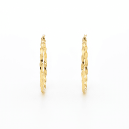 Goudkleurige RVS Swirl Hoepeloorbellen - 30 mm - Aramat Jewels - Oorbellen - cadeautip