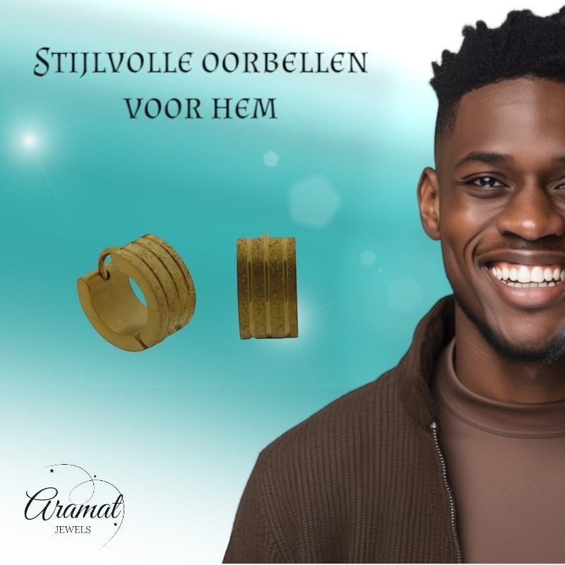 Huggies – Goudkleurig RVS Gediamanteerd met Sandblasted Streepjes - Aramat Jewels - Oorringen - cadeautip