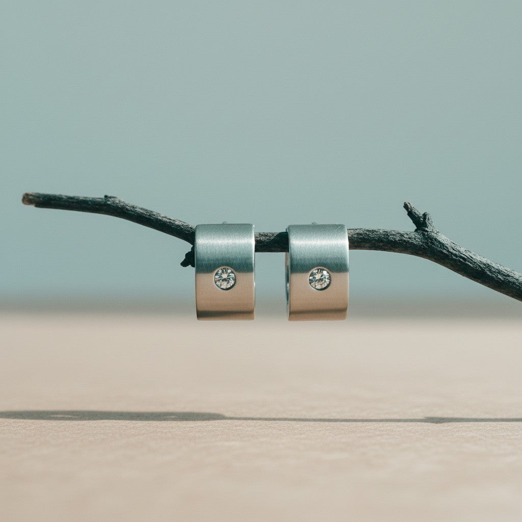 Kleine RVS Oorringen met Zirkonia Accent Zilverkleur 13mm - Aramat Jewels - Oorringen - cadeautip