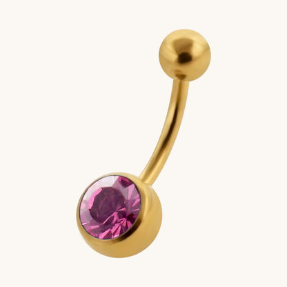 Piercing au nombril avec pierre de zircone couleur or