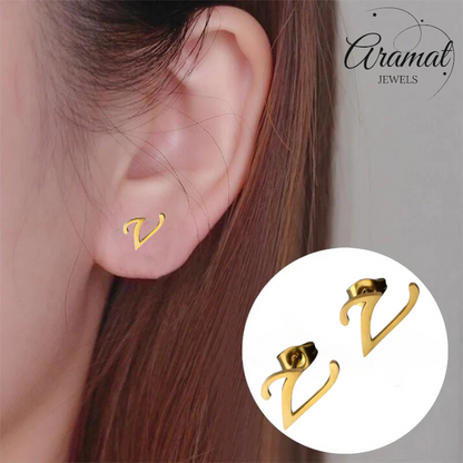 Boucles d'oreilles lettre V en acier inoxydable doré – Initiale