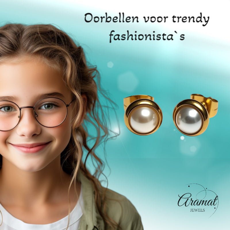 Oorknopjes – Parel Wit Goudkleurig (8mm) - Aramat Jewels - Oorbellen - cadeautip