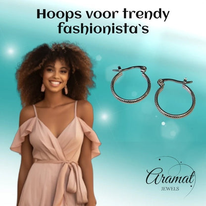 Oorringen – RVS Zilverkleur met Streepjes (18mm) - Aramat Jewels - Oorringen - cadeautip