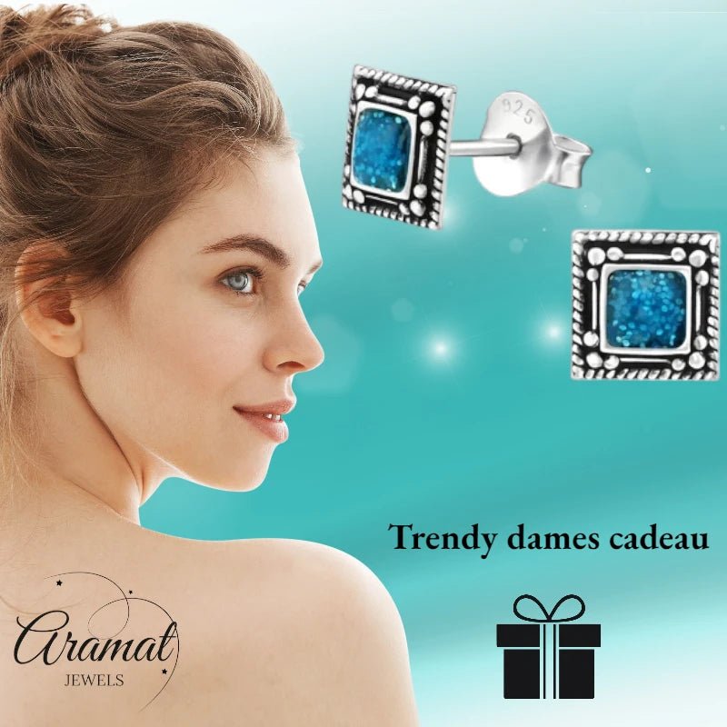 Oorstekers – Echt Zilver Bali Design Vierkant Blauw Emaille Glitter 6mm - Aramat Jewels - Oorbellen - cadeautip