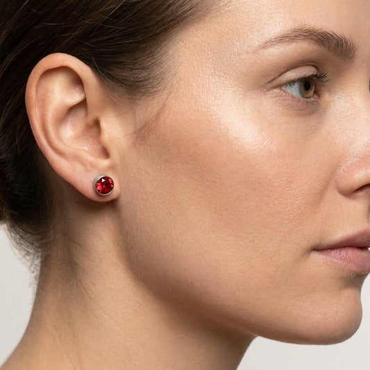 Oorstekers – Staal Kristal Rood Zilverkleur (7mm) - Aramat Jewels - Oorbellen - cadeautip