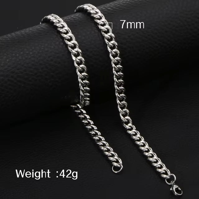 Modern Silver-Colored Gourmet Necklace Stainless Steel