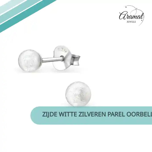 Zijde Witte Zilveren Parel Oorbellen by@Outfy
