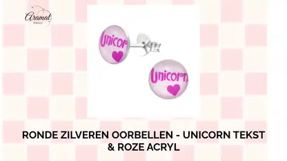 Ronde Zilveren Oorbellen - Unicorn Tekst &amp; Roze Acryl by@Outfy
