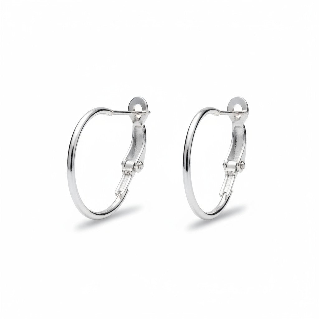 Zilverkleurige metalen oorringen 20mm met klapscharnier, lichtgewicht en personaliseerbaar met oorbedels voor dames