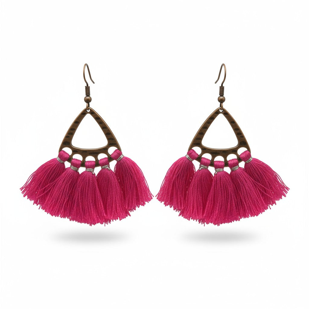 Fel roze bohemian oorhangers met kwastjes, bronskleurige afwerking, 55x30mm, handgemaakte statement oorbellen