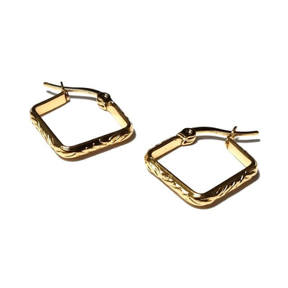 Glamorous gold-colored square earrings
