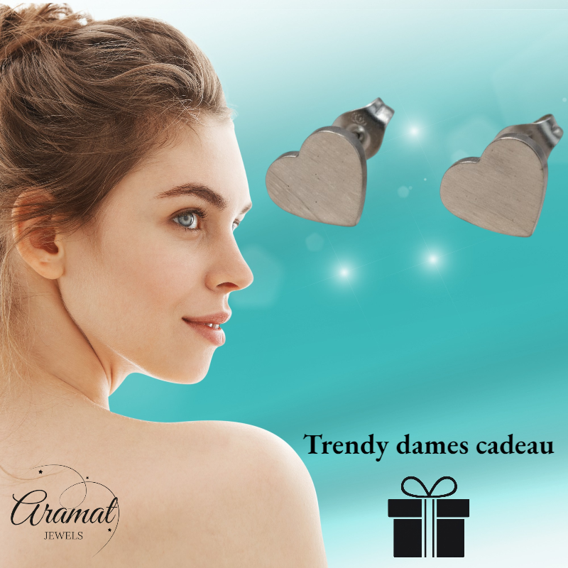 Stainless Steel Heart Stud Earrings Silver Color 9mm Closed