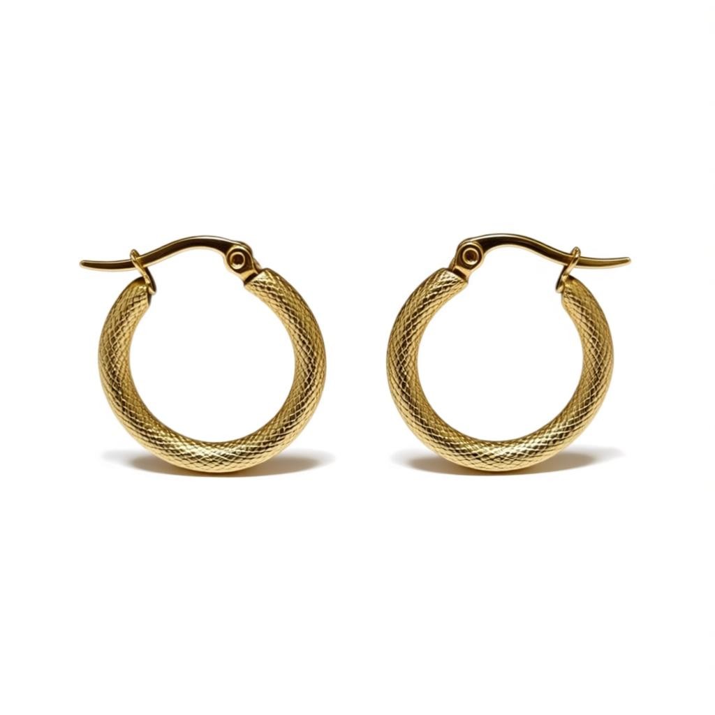 Steel hoop earrings with diamond pattern, gold color